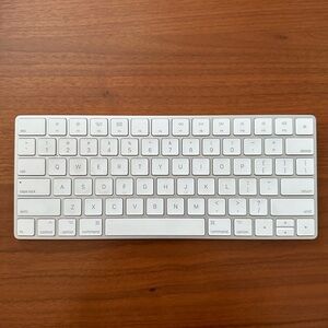 Apple Wireless Keyboard
